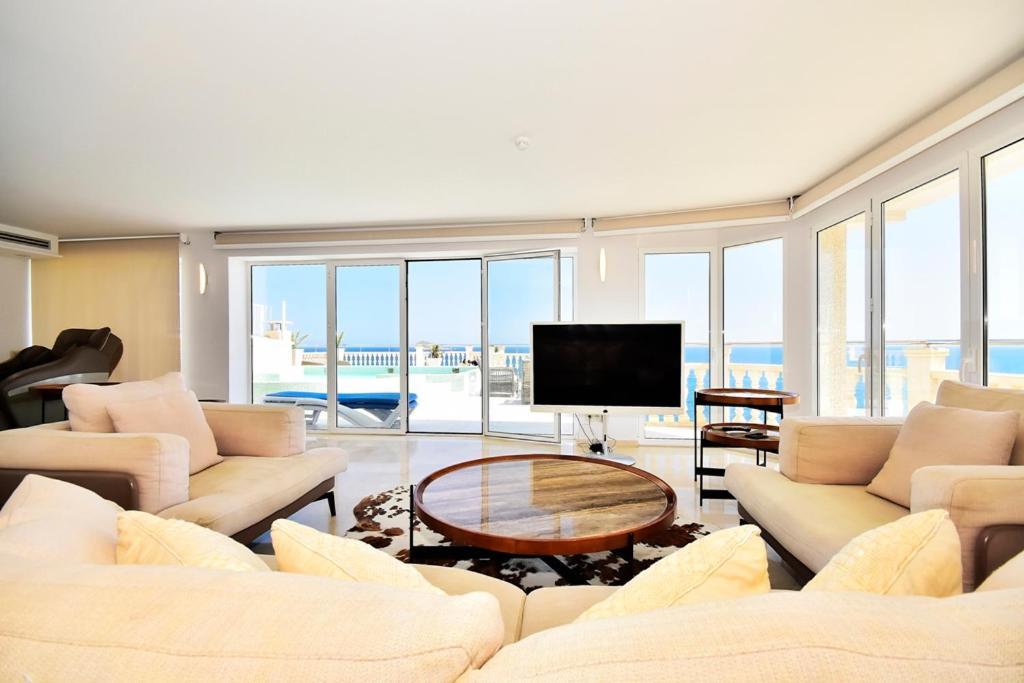 Atico Suite Ola Blanca กาลา เด ฟีเนสตรัต ภายนอก รูปภาพ