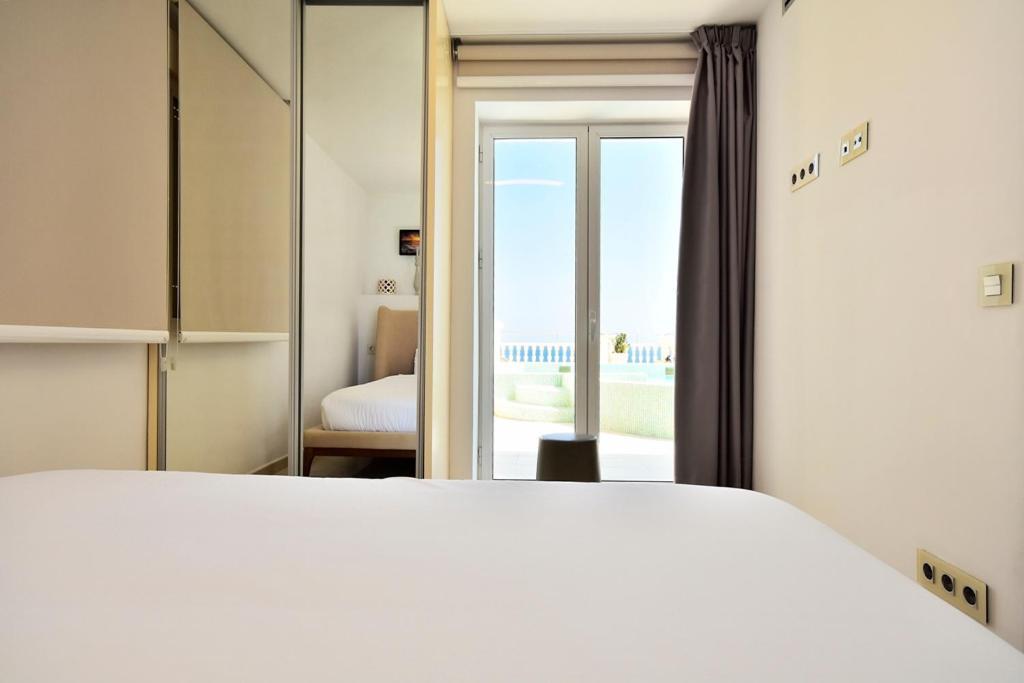 Atico Suite Ola Blanca กาลา เด ฟีเนสตรัต ภายนอก รูปภาพ