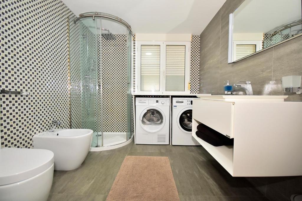 Atico Suite Ola Blanca กาลา เด ฟีเนสตรัต ภายนอก รูปภาพ