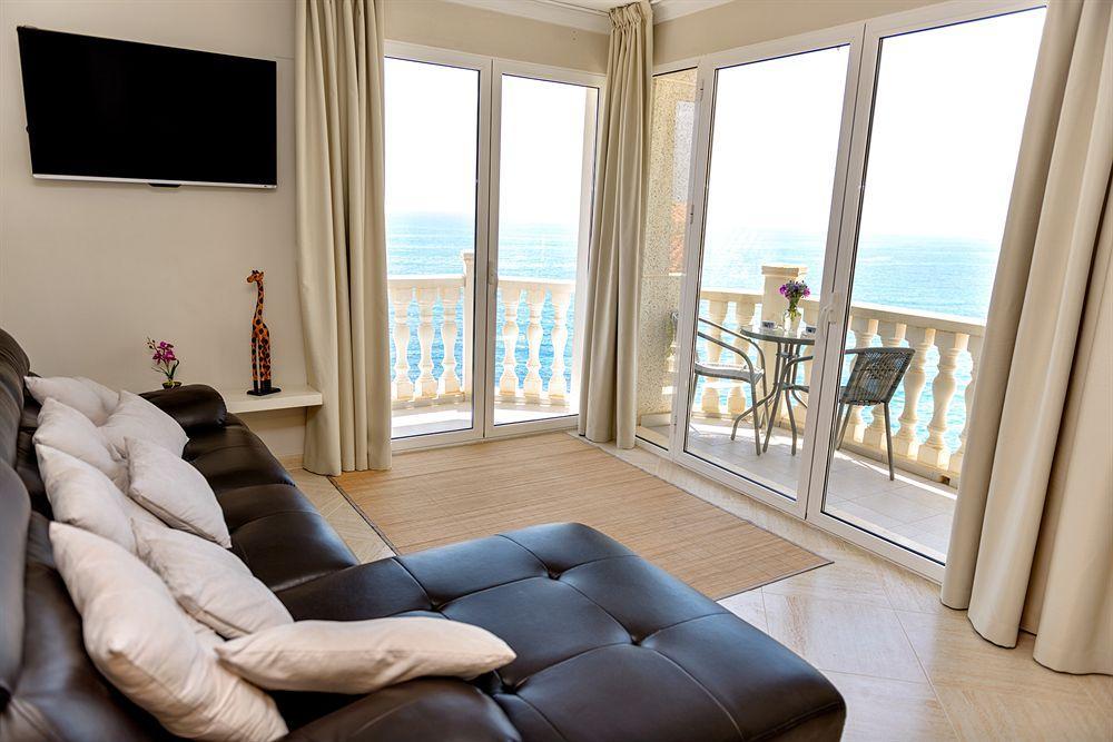 Atico Suite Ola Blanca กาลา เด ฟีเนสตรัต ภายนอก รูปภาพ