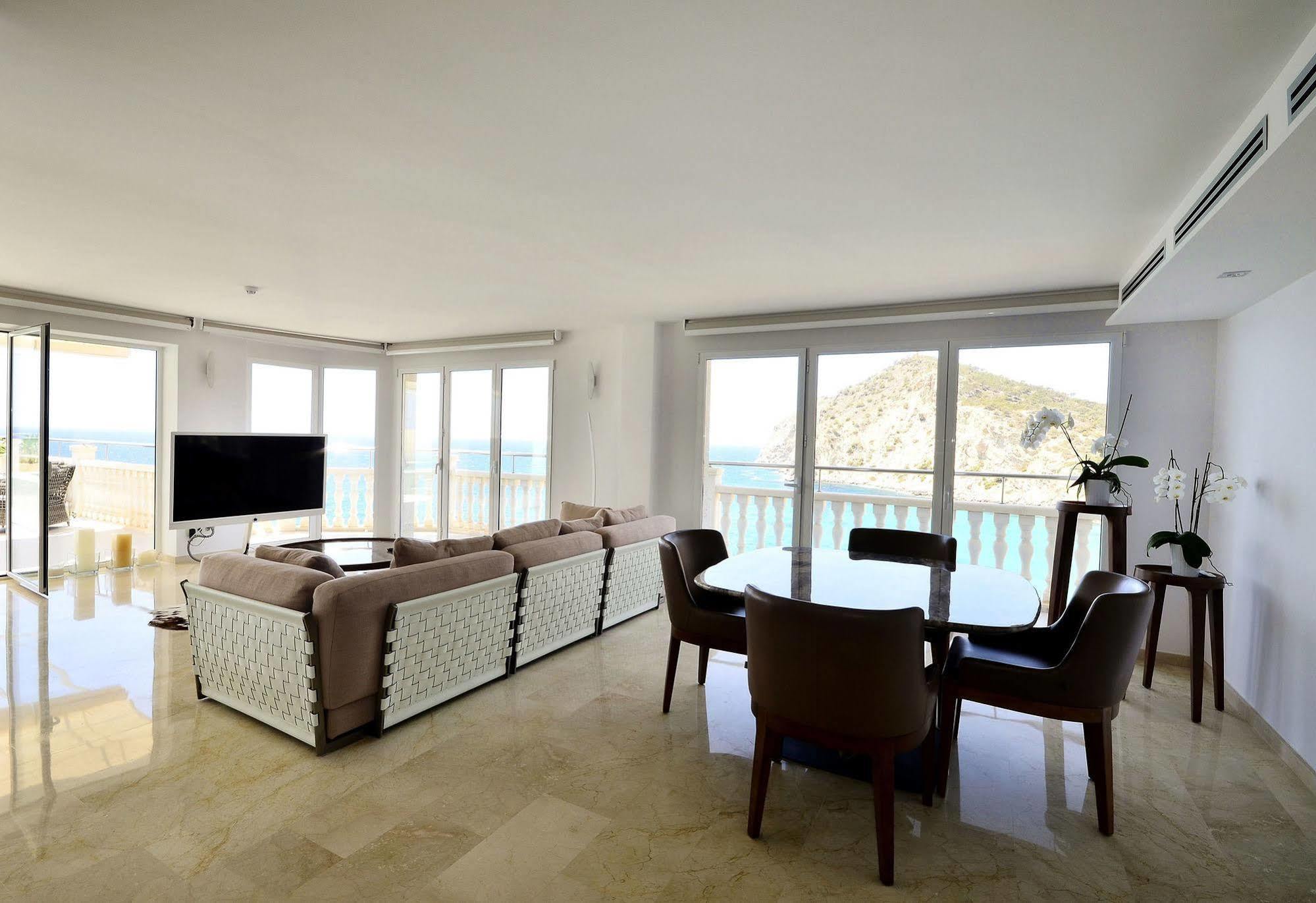 Atico Suite Ola Blanca กาลา เด ฟีเนสตรัต ภายนอก รูปภาพ