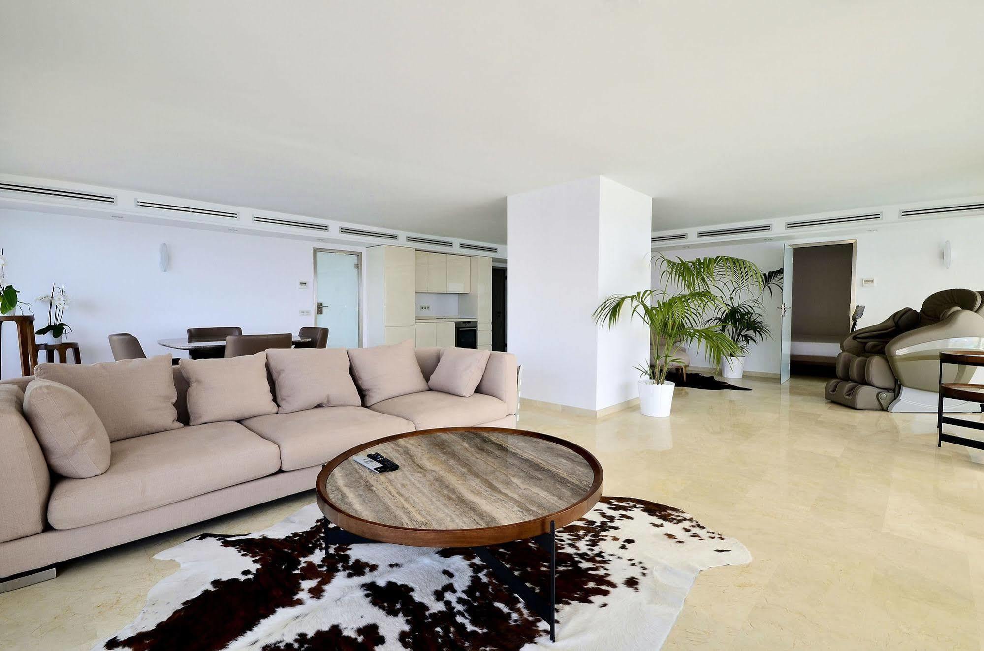 Atico Suite Ola Blanca กาลา เด ฟีเนสตรัต ภายนอก รูปภาพ