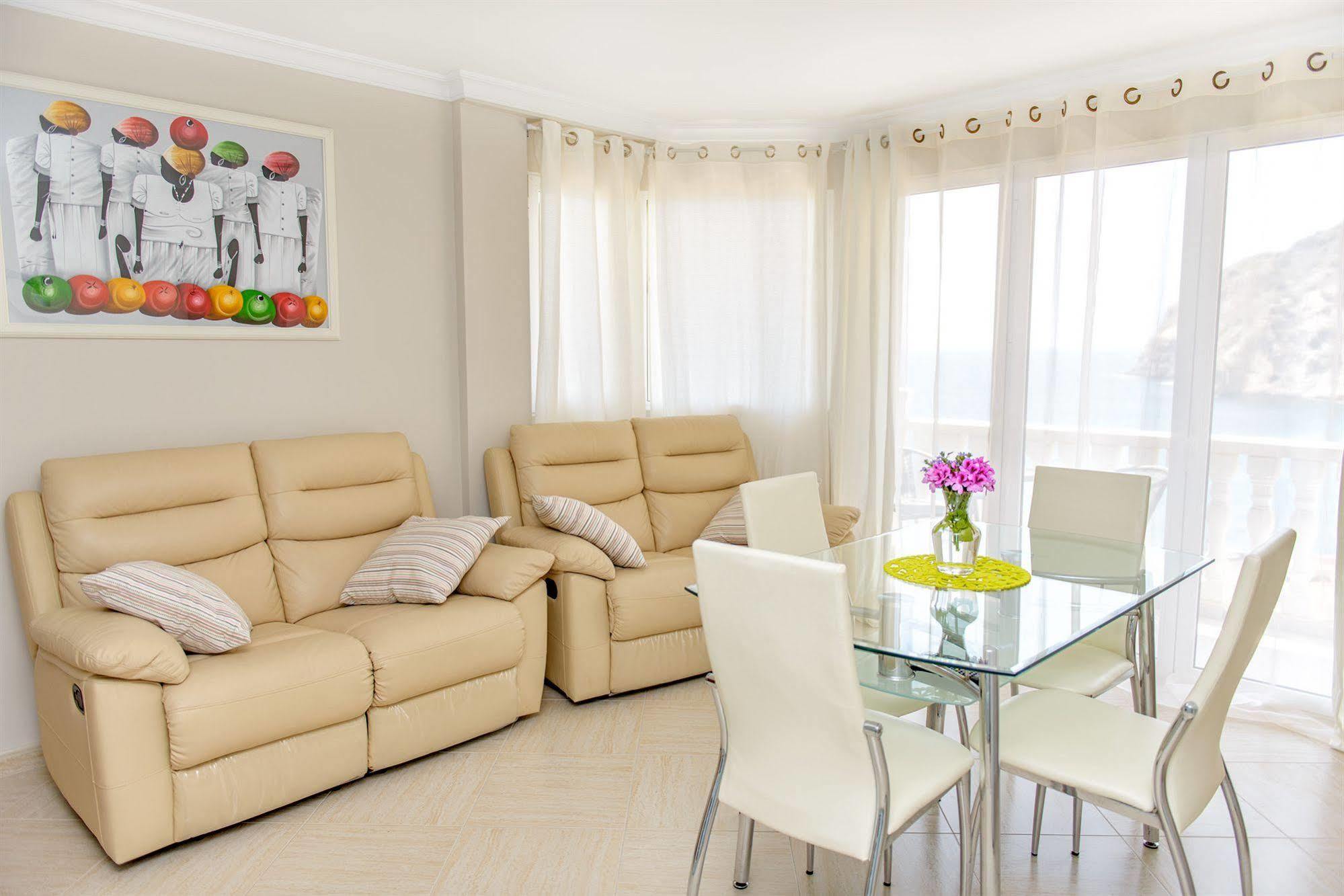 Atico Suite Ola Blanca กาลา เด ฟีเนสตรัต ภายนอก รูปภาพ