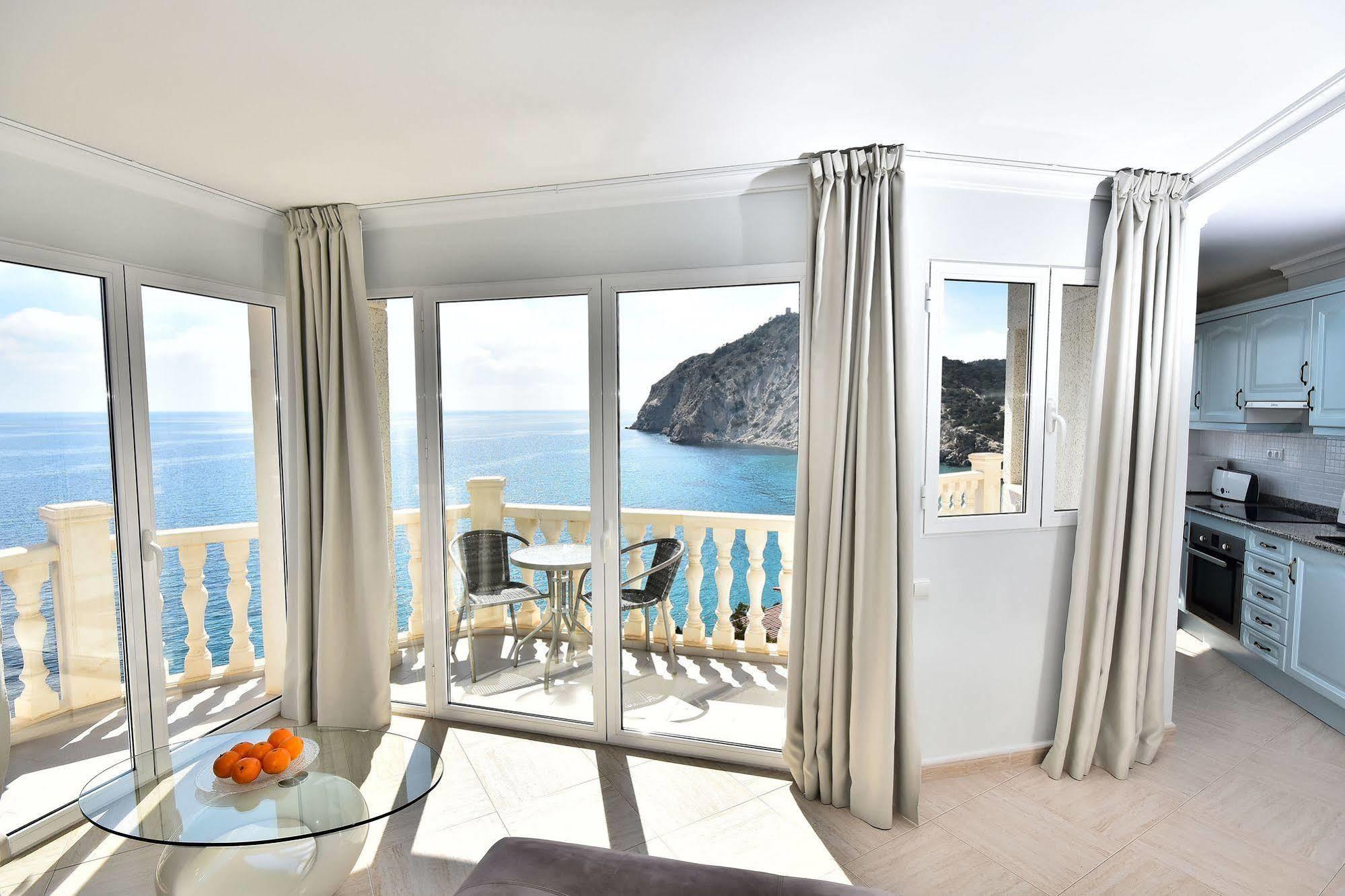Atico Suite Ola Blanca กาลา เด ฟีเนสตรัต ภายนอก รูปภาพ