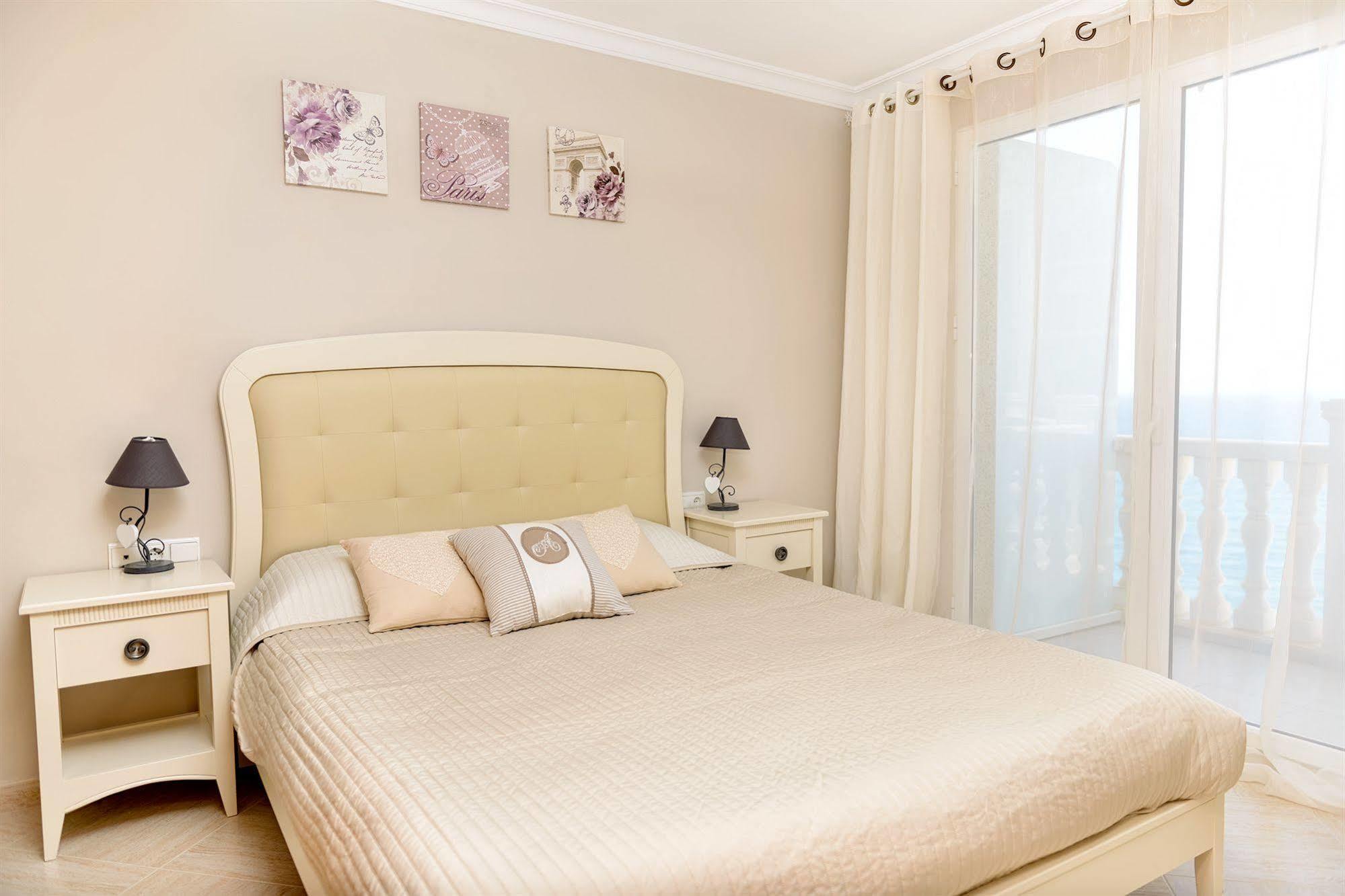 Atico Suite Ola Blanca กาลา เด ฟีเนสตรัต ภายนอก รูปภาพ