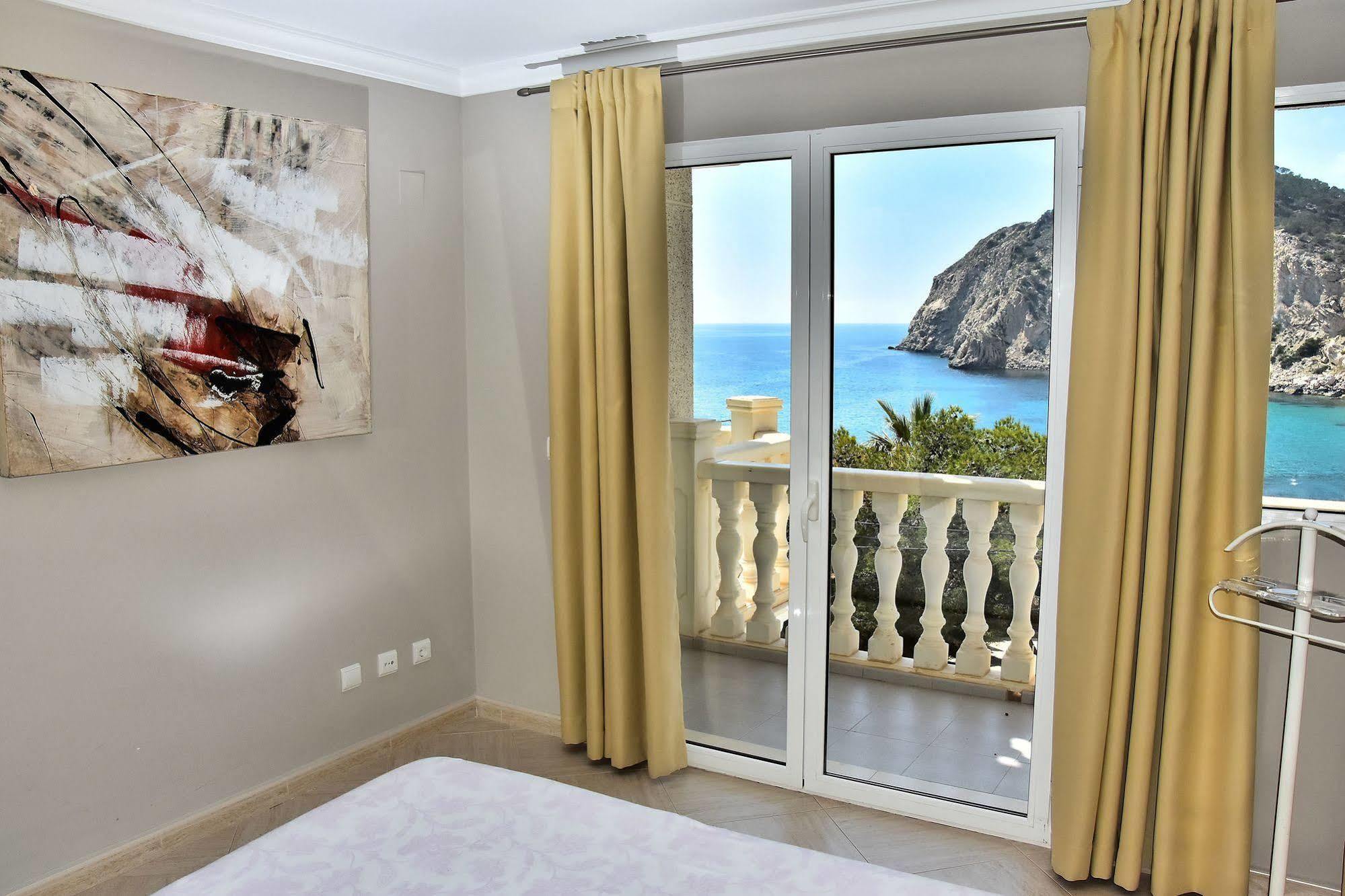 Atico Suite Ola Blanca กาลา เด ฟีเนสตรัต ภายนอก รูปภาพ